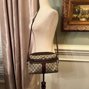 Vintage Gucci Coated Canvas Web Sherry Line Crossbody Shoulder Bag Brown Tan